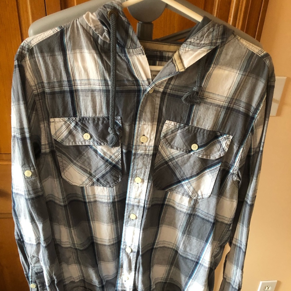 Ditch Plains men’s M hooded shirt